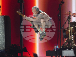 FireAid Benefit Concert - Show