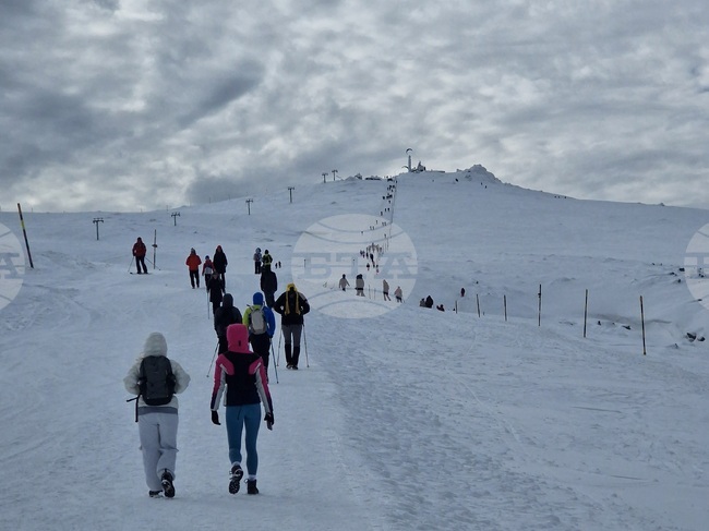 Добри са условията за туризъм в планините, посочиха от ПСС на БЧК