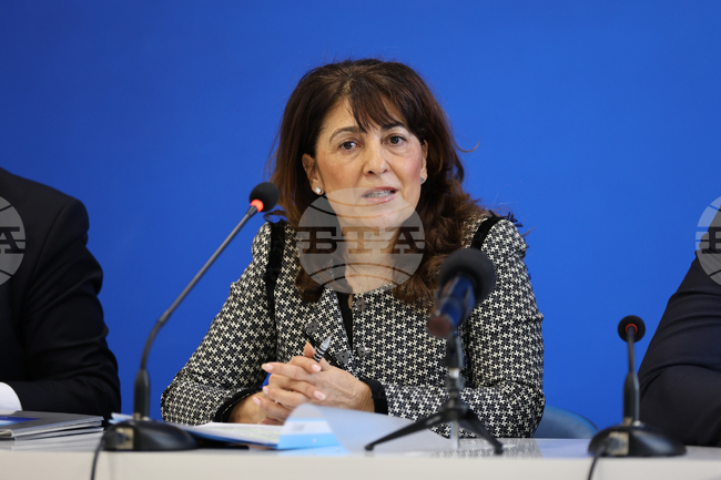 Област Пазарджик е един добър пример за проекти в образователните институции, каза областният управител Валентина Кайтазова