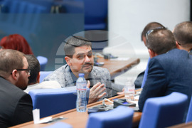 Парламент - заседание