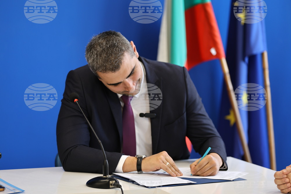 Национален пресклуб на БТА Пазарджик - Община Пазарджик - БТА - договор - подписване