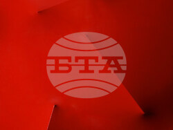 Творба от изложбата Double-Double. Снимка: Hostgallery