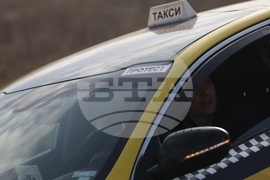 Летище - таксиметрови шофьори - протест