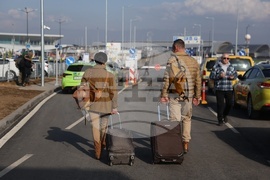 Летище - таксиметрови шофьори - протест