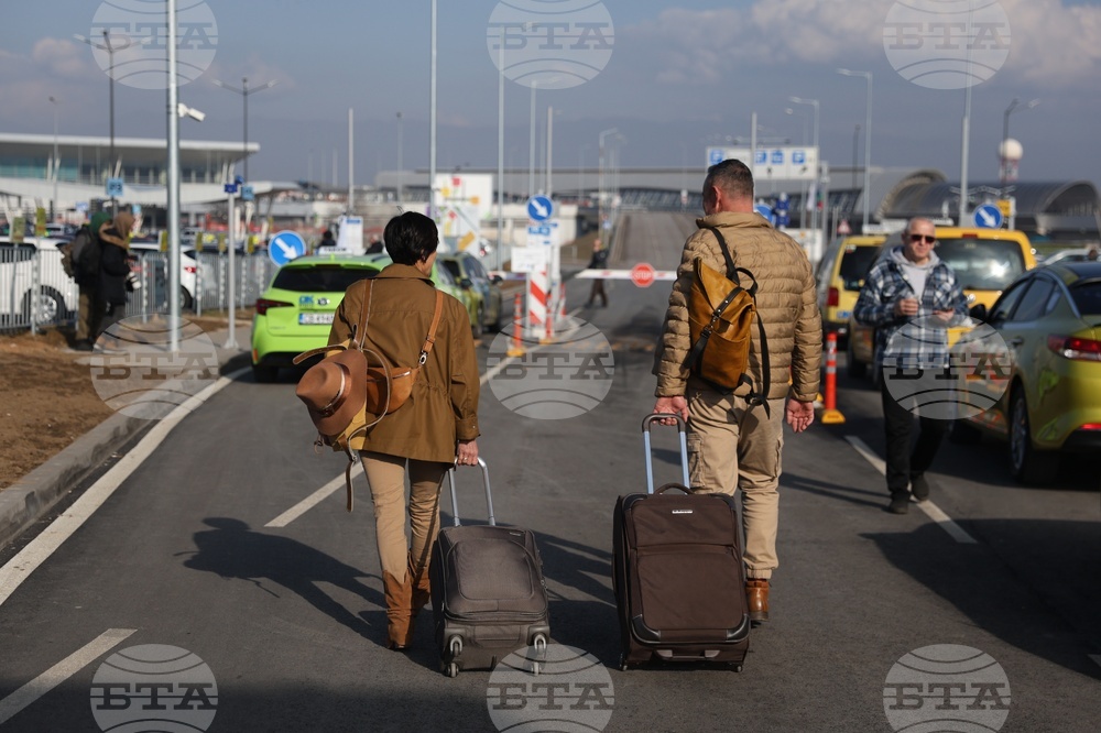 Летище - таксиметрови шофьори - протест