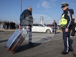 Летище - таксиметрови шофьори - протест