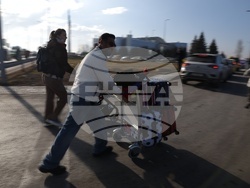 Летище - таксиметрови шофьори - протест