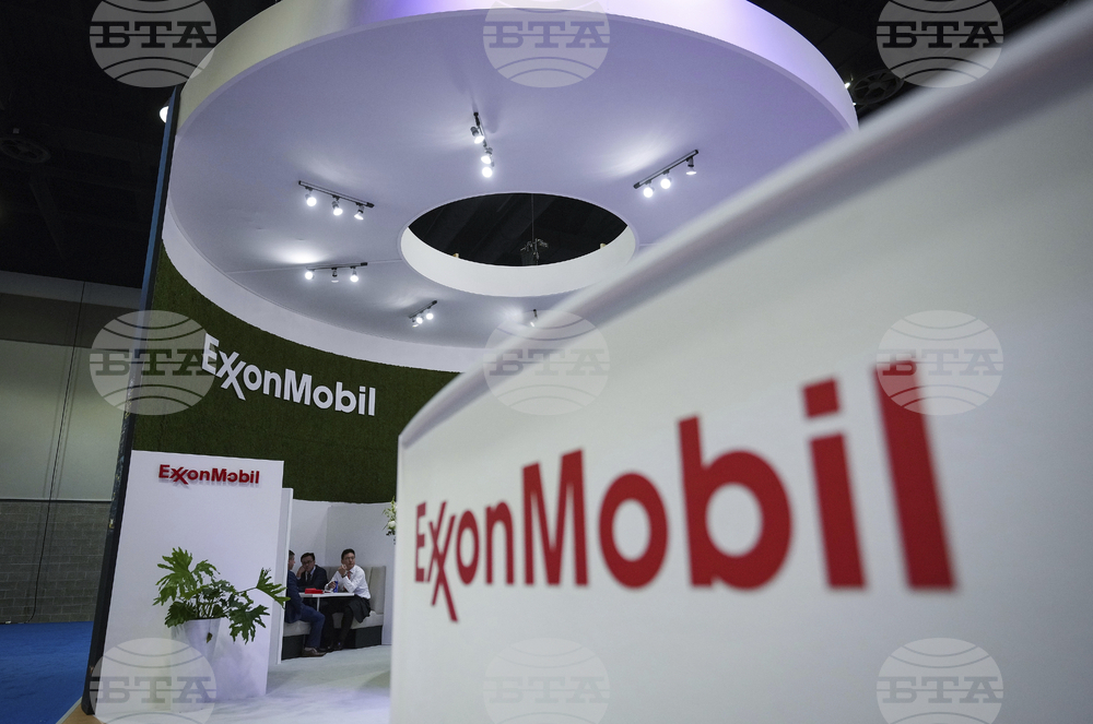 Тръмп заплаши да блокира инвестиции на „Ексон Мобил“ във Венецуела