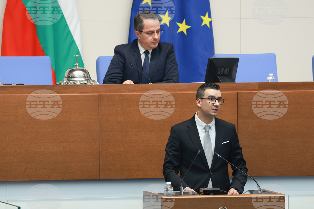 Народно събрание - парламентарен контрол - Петър Дилов