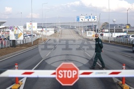 Летище - таксиметрови шофьори - протест