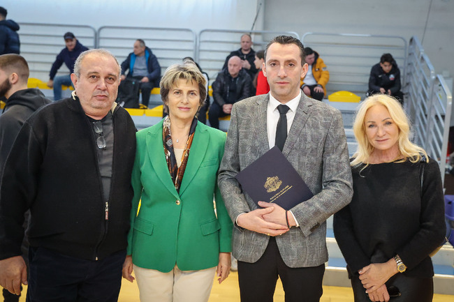 За България е чест да бъде домакин на турнира по спортна стрелба "Гран При София 2025", заяви спортният министър Иван Пешев