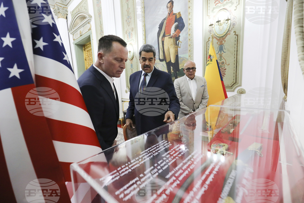 Николас Мадуро е провел "уважителен" разговор с пратеника на Тръмп