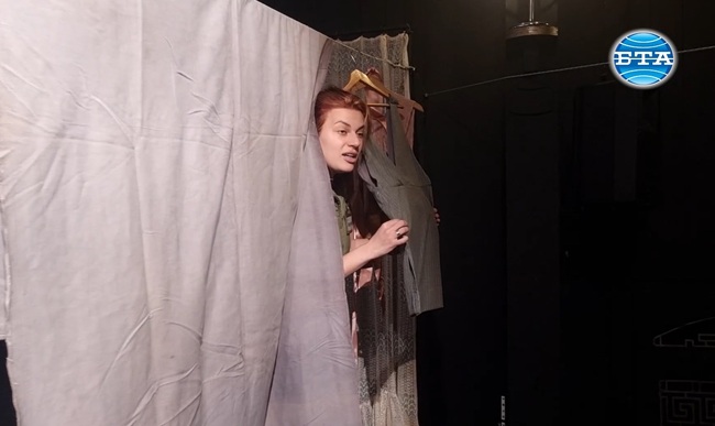 „Не, аз благодаря“ е премиерният моноспектакъл на Плевенския театър