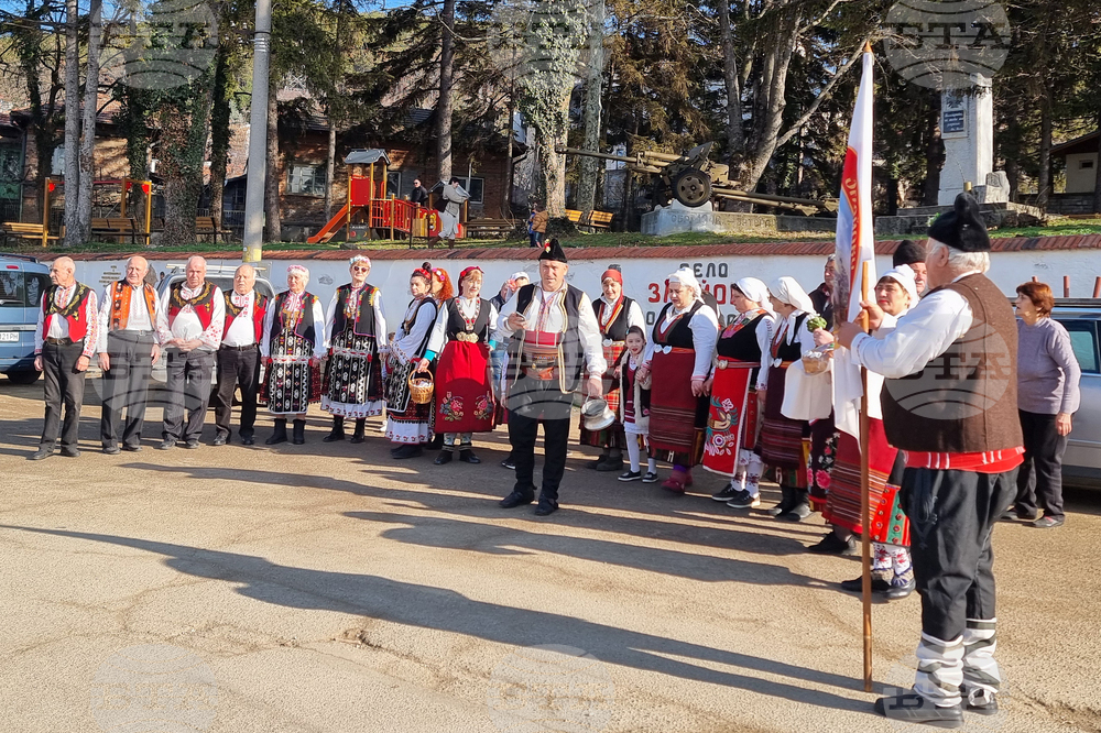 Село Змейово - празник на виното - Цар Трифон