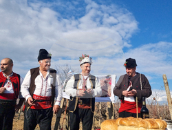 Село Змейово - празник на виното - Цар Трифон