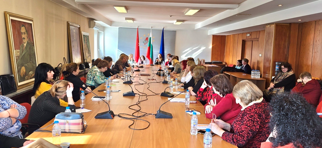 ОЖС-БСП: Осъждаме грубите прояви на народни представители към Наталия Киселова