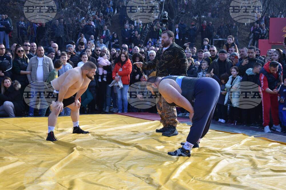 Георги Иванов спечели битката за "баша" на народните борби в Асеновград