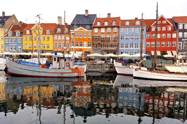 Заради забелязани дронове летището в Копенхаген беше временно затворено