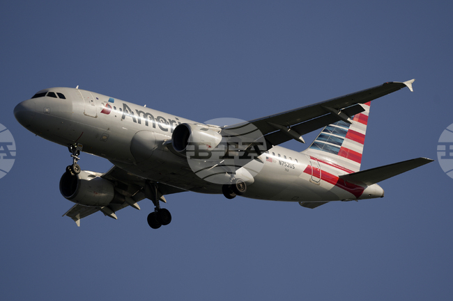 САЩ предупредиха авиокомпаниите за потенциални опасности във въздушното пространство на Венецуела