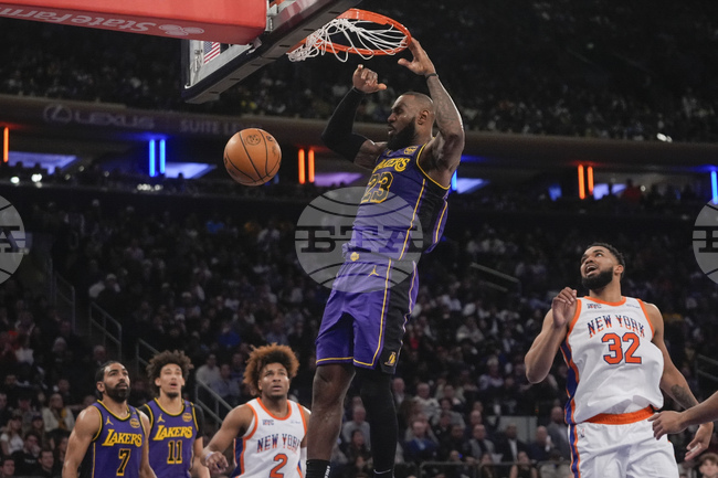 Лос Анджелис Лейкърс спечели визитата си на Ню Йорк Никс след "трипъл-дабъл" на ЛеБрон Джеймс