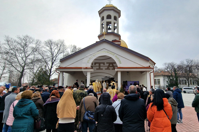 Асеновград - нов храм „Св. вмчца Марина” - освещаване