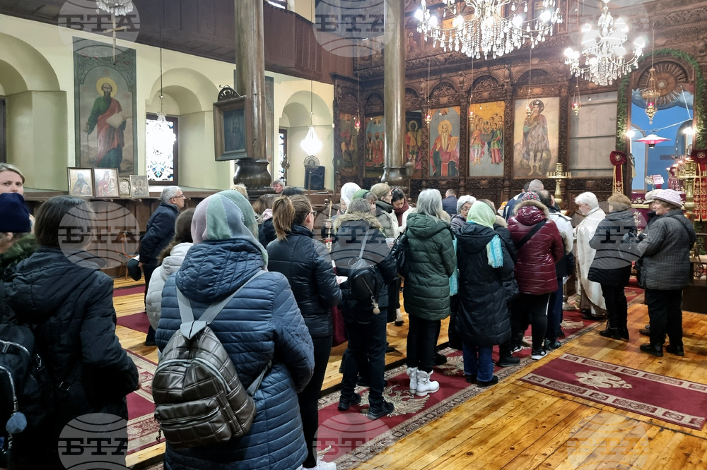 Ямбол - храм „Св. Георги Победоносец” - света литургия за празника Сретение Господне