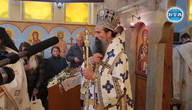 Негово Светейшество Софийски митрополит и български патриарх Даниил посети Земен на празника Сретение Господне