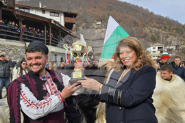 Село Делчево - празник на виното „Трифон Зарезан” - Илияна Йотова