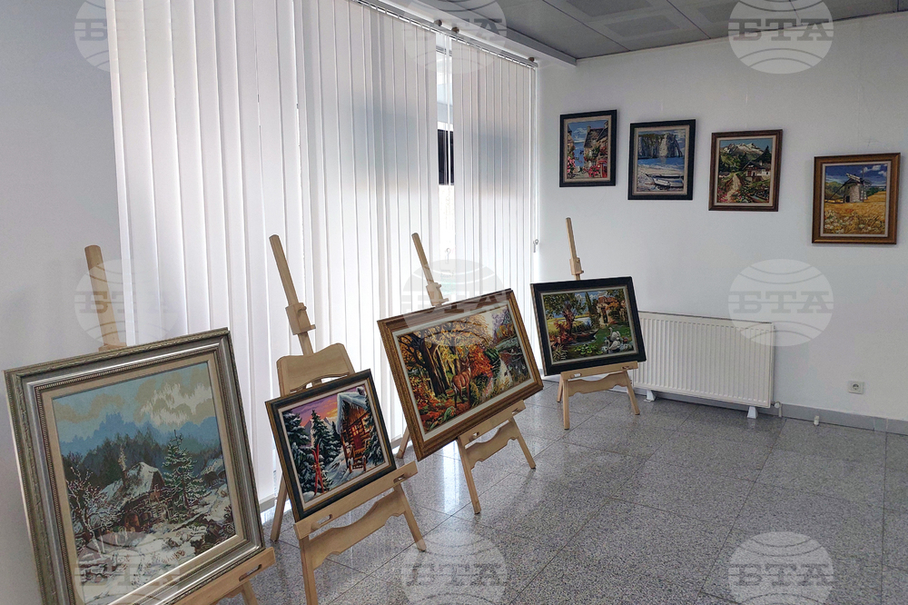 Национален пресклуб на БТА Анкара - гоблени - изложба
