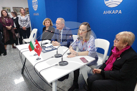 Национален пресклуб на БТА Анкара - гоблени - изложба 