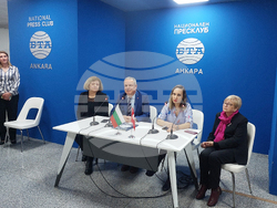 Национален пресклуб на БТА Анкара - гоблени - изложба 