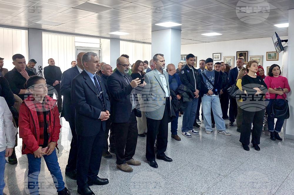 Национален пресклуб на БТА Анкара - гоблени - изложба