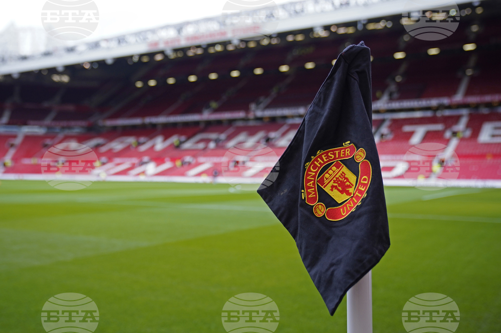 Манчестър Юнайтед ще съкрати още поне 150 души, за да подпомогне финансовото си положение