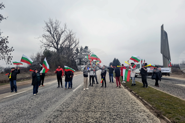 Жители на Плевен затвориха отново главния път София – Русе край село Ясен 