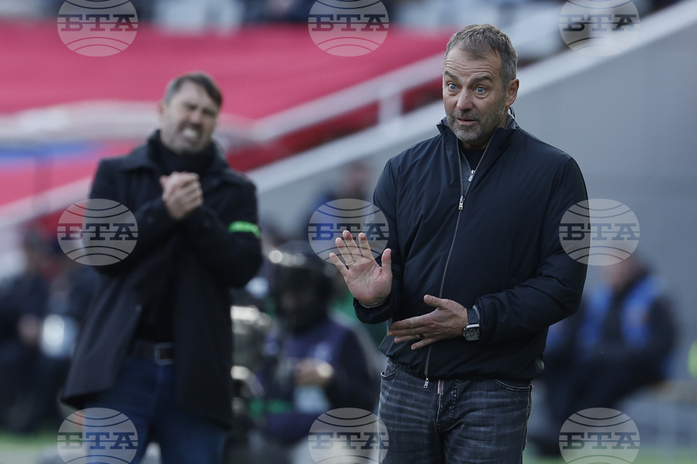 "Срещу Валенсия видяхте стилът, който искам да показваме във всеки мач", радва се треньорът на Барселона Ханзи Флик