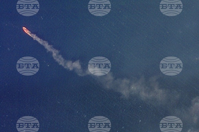 Отломки от ракета, която изведе част от новата космическа станция на Китай в орбита, паднаха в морето във Филипините