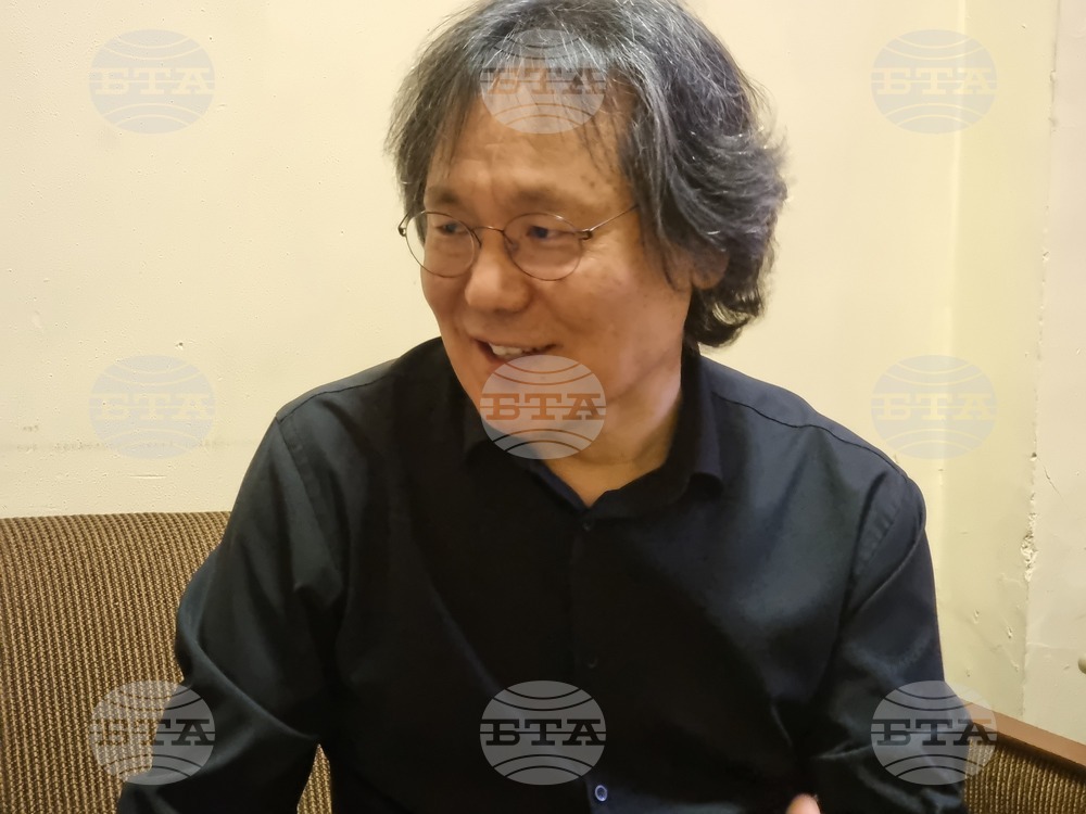 Conductor Jin Baek Met with Very Warm Attitude Working with Pazardzhik Symphony Orchestra