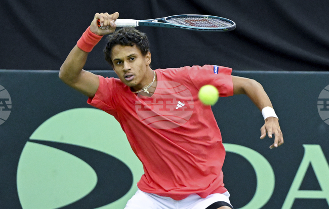 Габриел Диало заслужи първа титла в кариерата си след победа срещу Зизу Бергс на финала на турнира по тенис за мъже в Хертогенбош