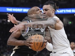 Grizzlies Bucks Basketball