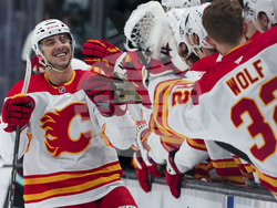 Flames Kraken Hockey