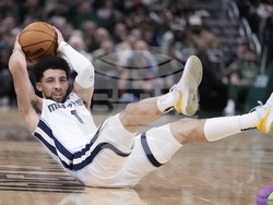 Grizzlies Bucks Basketball