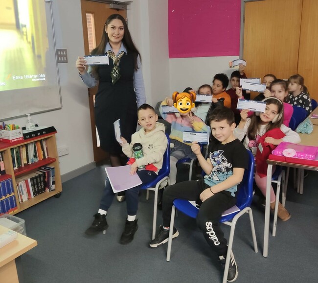 Ученици от училище „Д-р Петър Берон“ в Рединг пътуваха „с билет, но без самолет“ до дестинация „Непознатата България“
