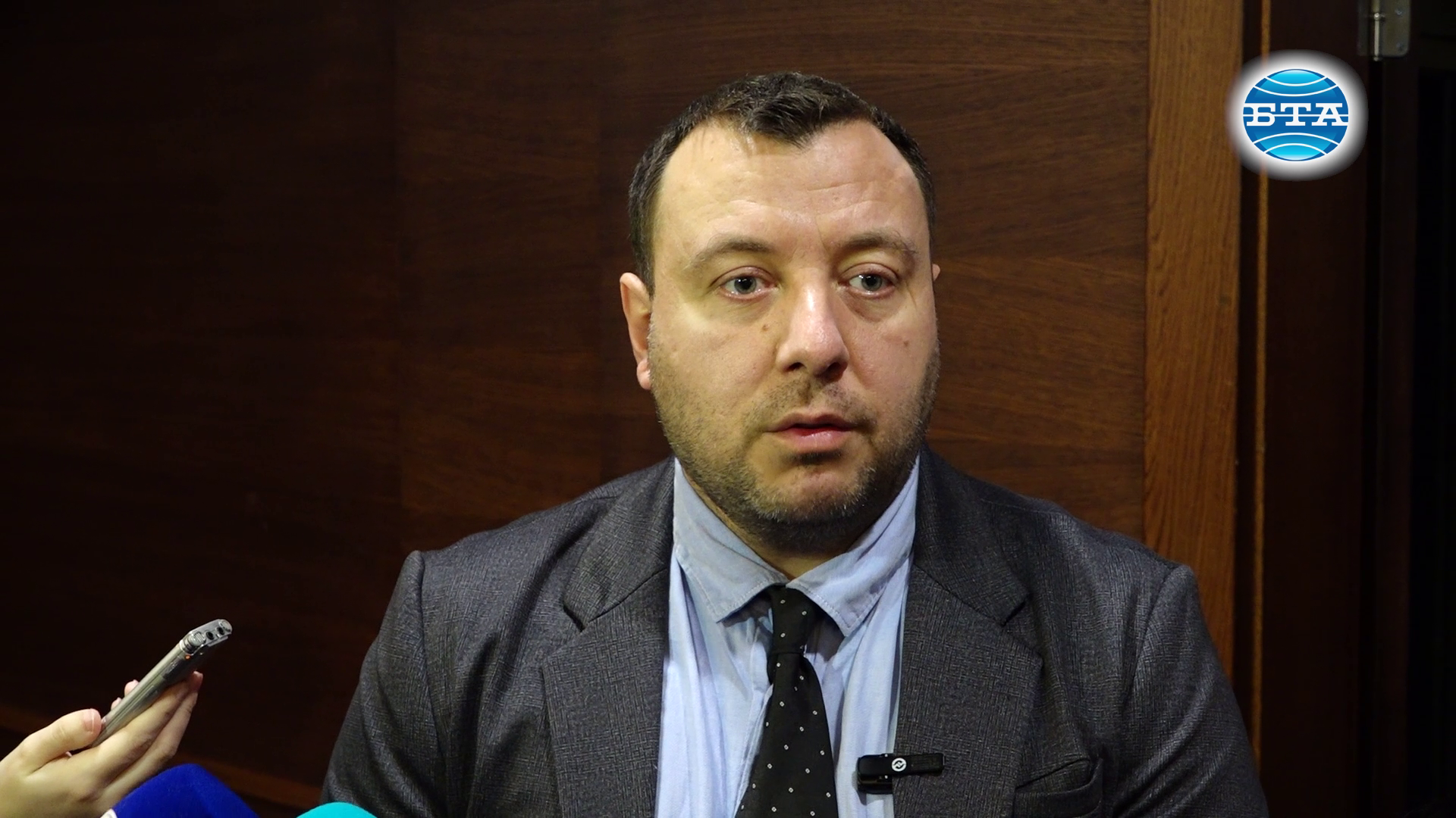 Очаквам управляващото мнозинство да бави внасянето на измененията в Изборния кодекс на второ гласуване в правната комисия, каза Петър Петров