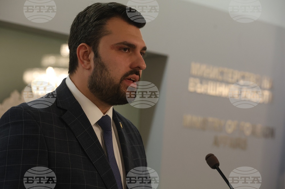 Украйна, бъди смела, всички сме на твоя страна, написа външният министър Георг Георгиев