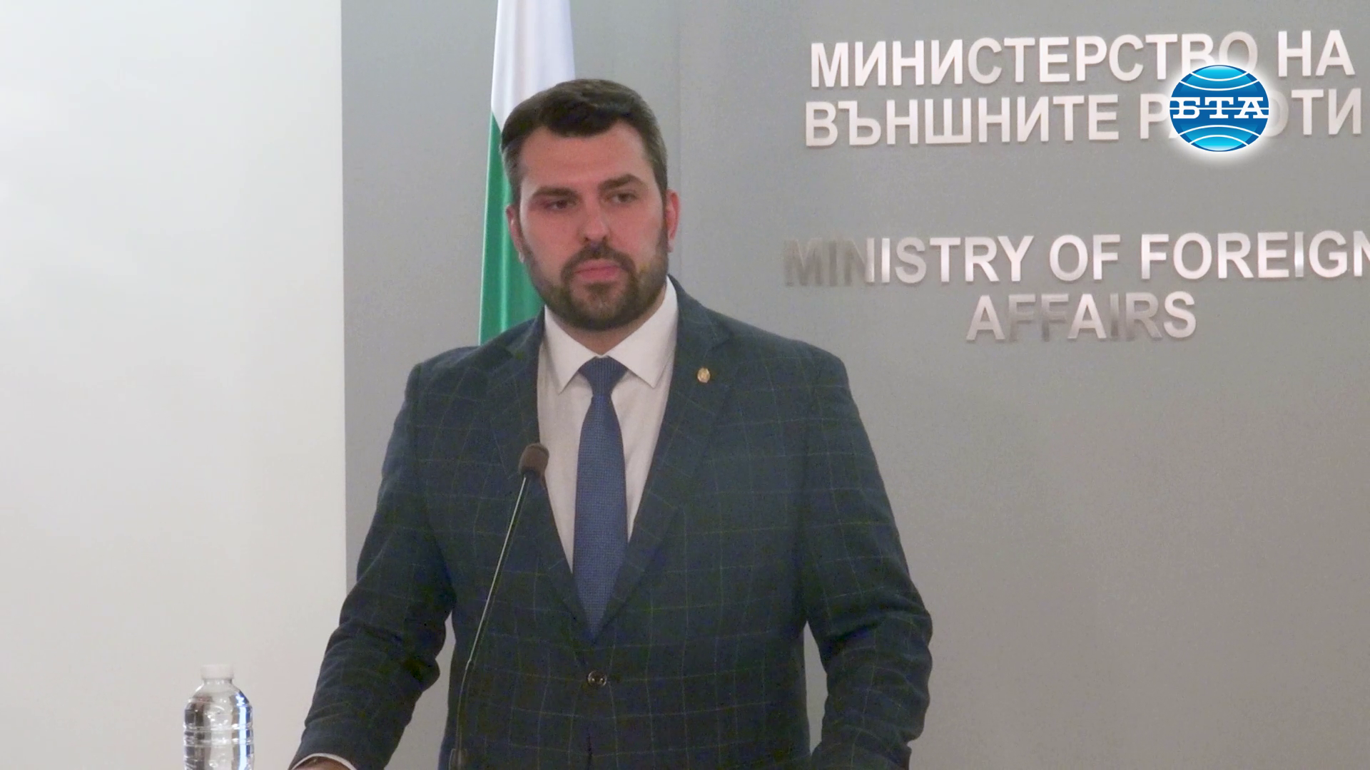 Можем да отчетем, че този казус е затворен с позитивен край, каза министър Георг Георгиев за кораба "Вежен"