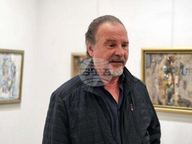 Маслена живопис, която не се нуждае от обяснения, представя в Бургас художникът Александър Ташев