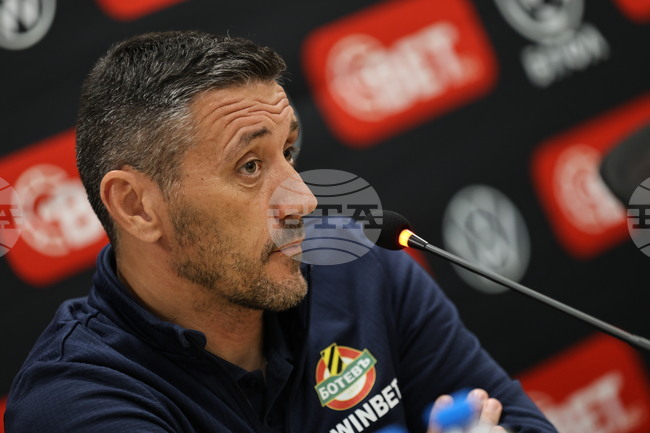 "Резултатът е реален, трябва свежа кръв в отбора", каза старши треньорът на Ботев (Пловдив) Душан Керкез след равенството с Хебър