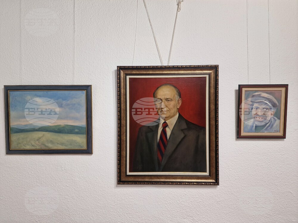 Възпоменателна изложба в памет на художника проф. Михаил Карапаунов бе открита в Смолян