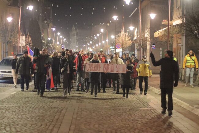 Шествия в подкрепа на студентските протести в Сърбия се състояха в Цариброд