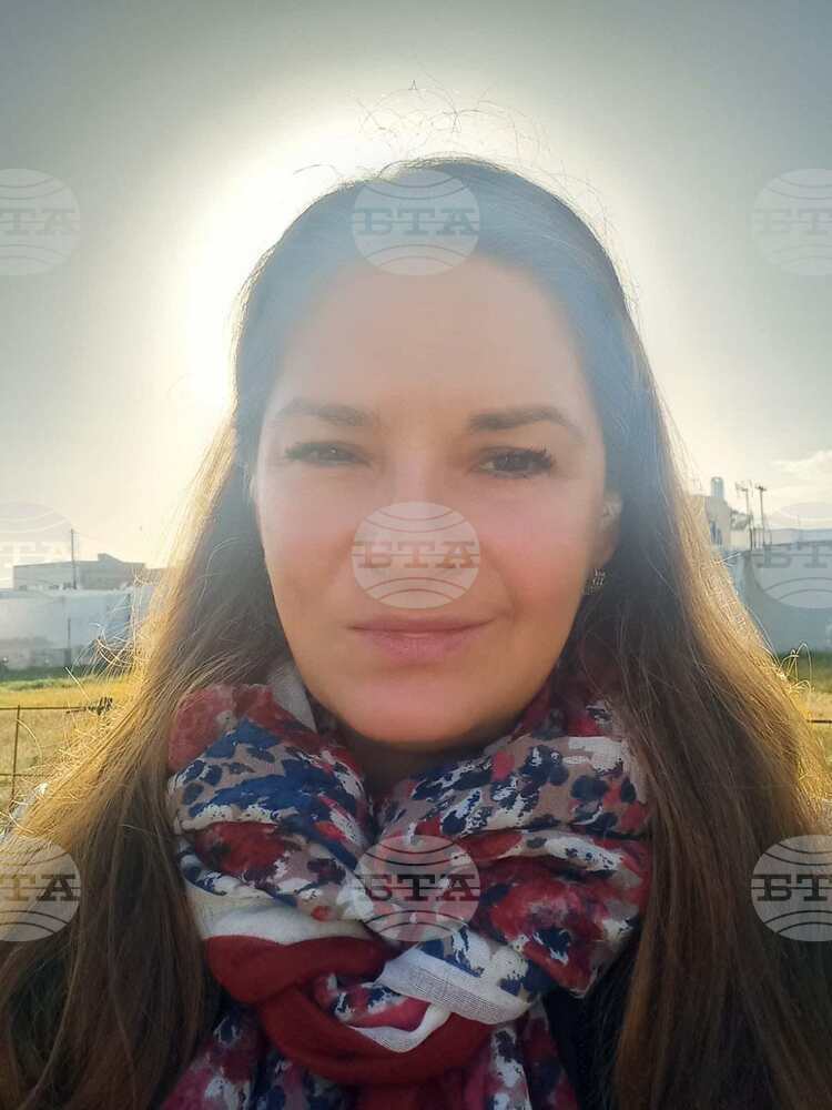 We Are Calm, Ready to Leave if Required, Santorini-Based Bulgarian Alexandrina Todorova Says